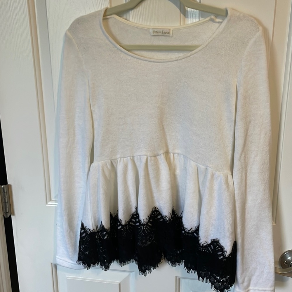 Medium baby doll sweater